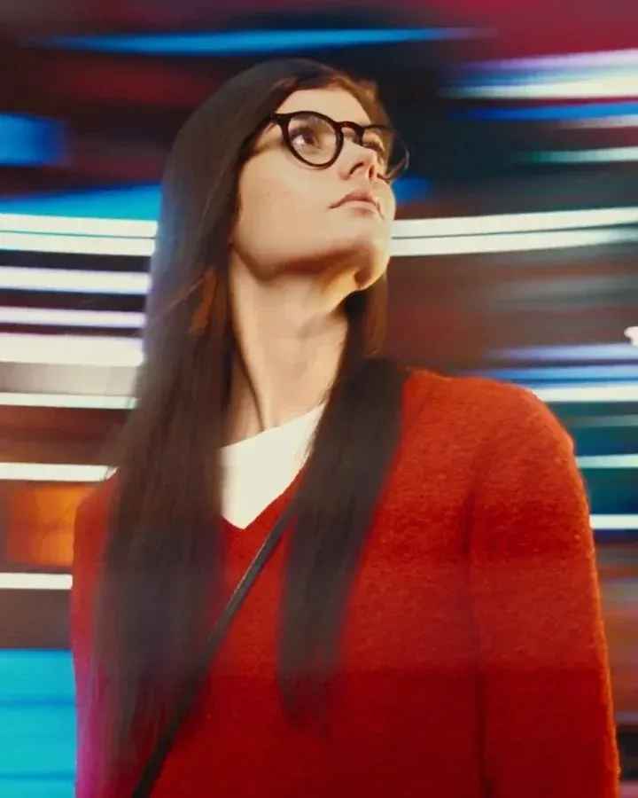 Nikon Vision You Can Feel campaign - woman with camera in motion